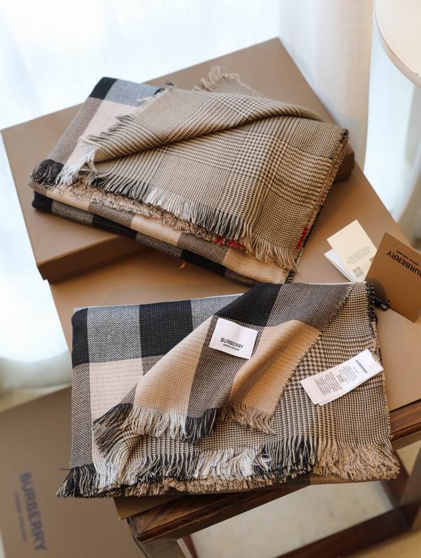 Burberry scarf 200X100cm 100%羊绒 E04